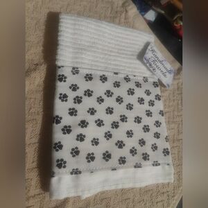 Puppy print towel